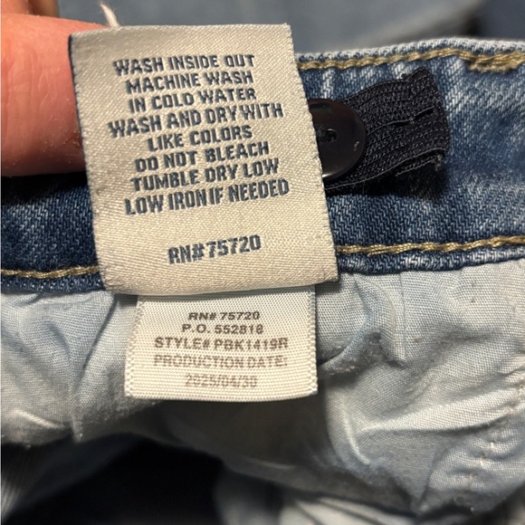 BKE Girls 12 Bootleg Jeans in Light Blue and Dark Blue (Two Pair) - Picture 10 of 10